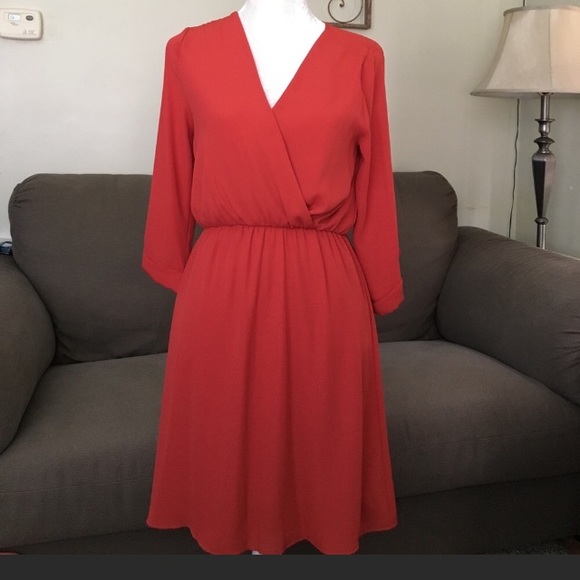 Everly Dresses & Skirts - Beautiful dress from Everly. Bought off posh.